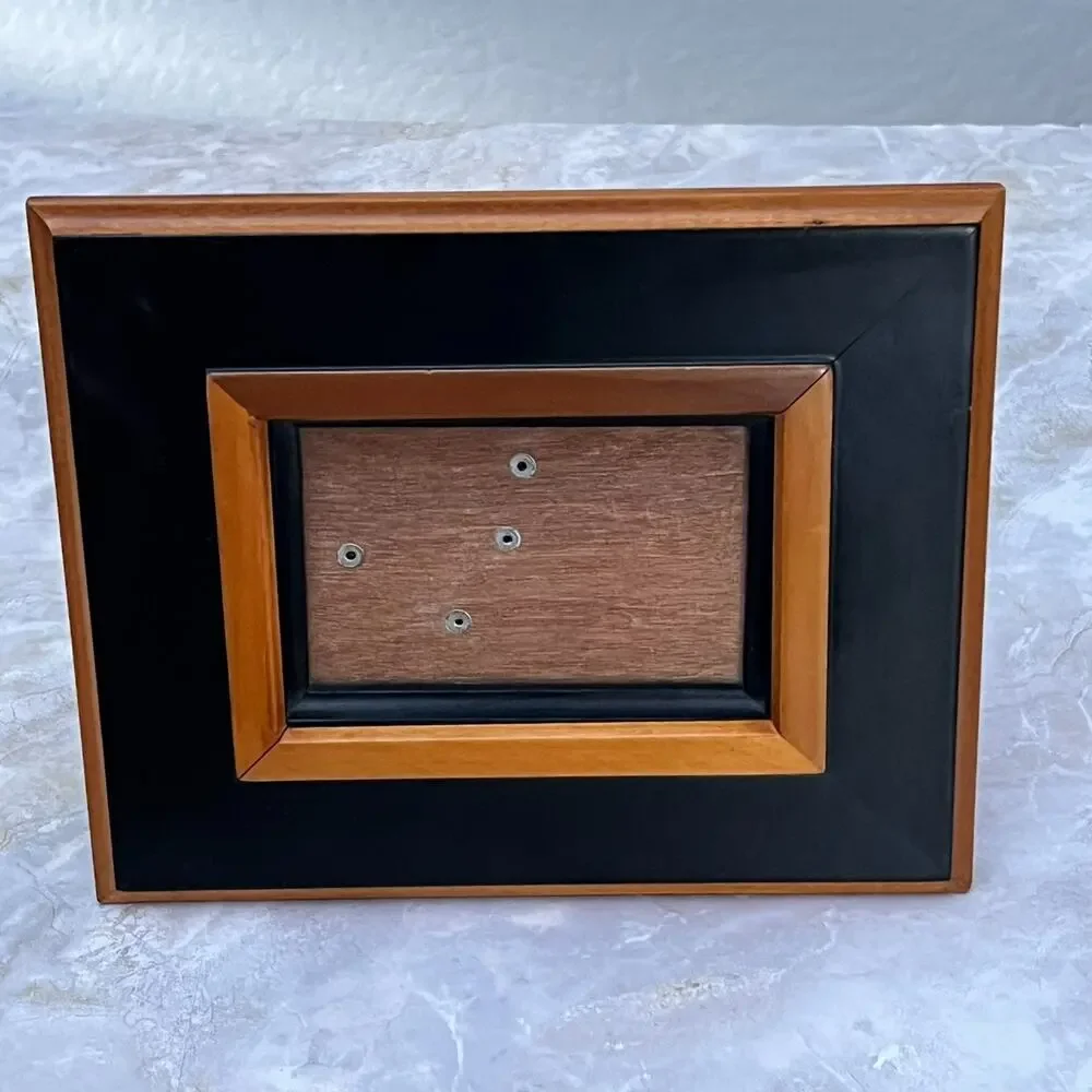Solid Two Tone Wood Photo Frame 4 x 6